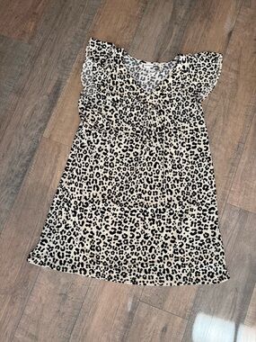 LuLaRoe Cream and Black Leopard Print Flutter Sleeve Dress